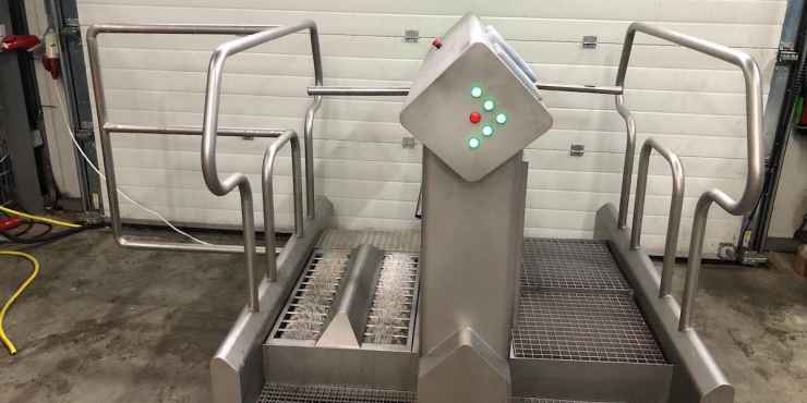 JDB电子游戏官网-金庸状告江南:同人小说需要王法吗?(图1) JDB电子游戏官网