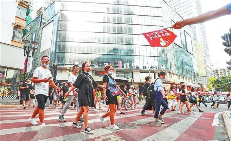 
渝中：全力推动文明城区建设整改提升 全面推进社会文明水平到达新高度-JDB电子游戏官网(图6)