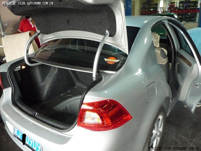 JDB电子游戏官网-内蒙古首批返程医疗队落地鄂尔多斯:我们一个不少回来了(图3) JDB电子